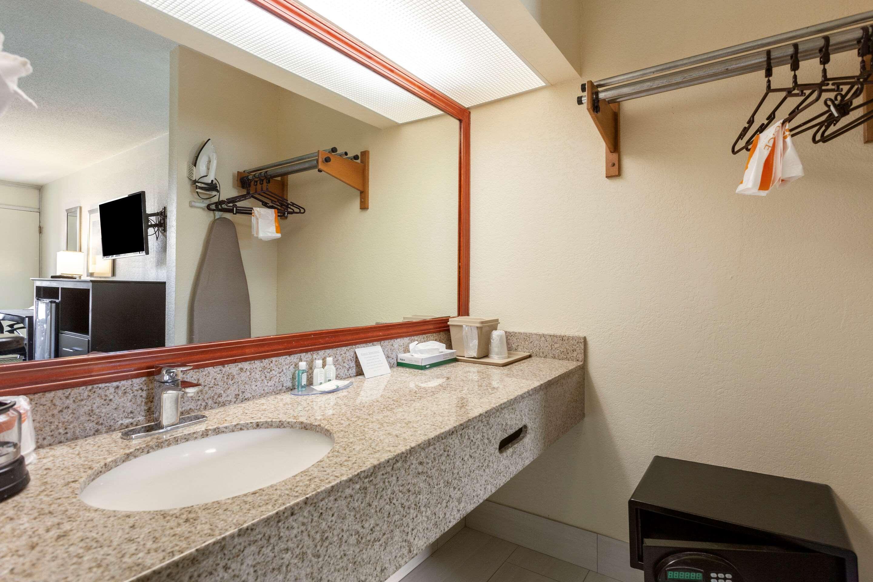 Quality Inn St George I-95 St. George Екстер'єр фото