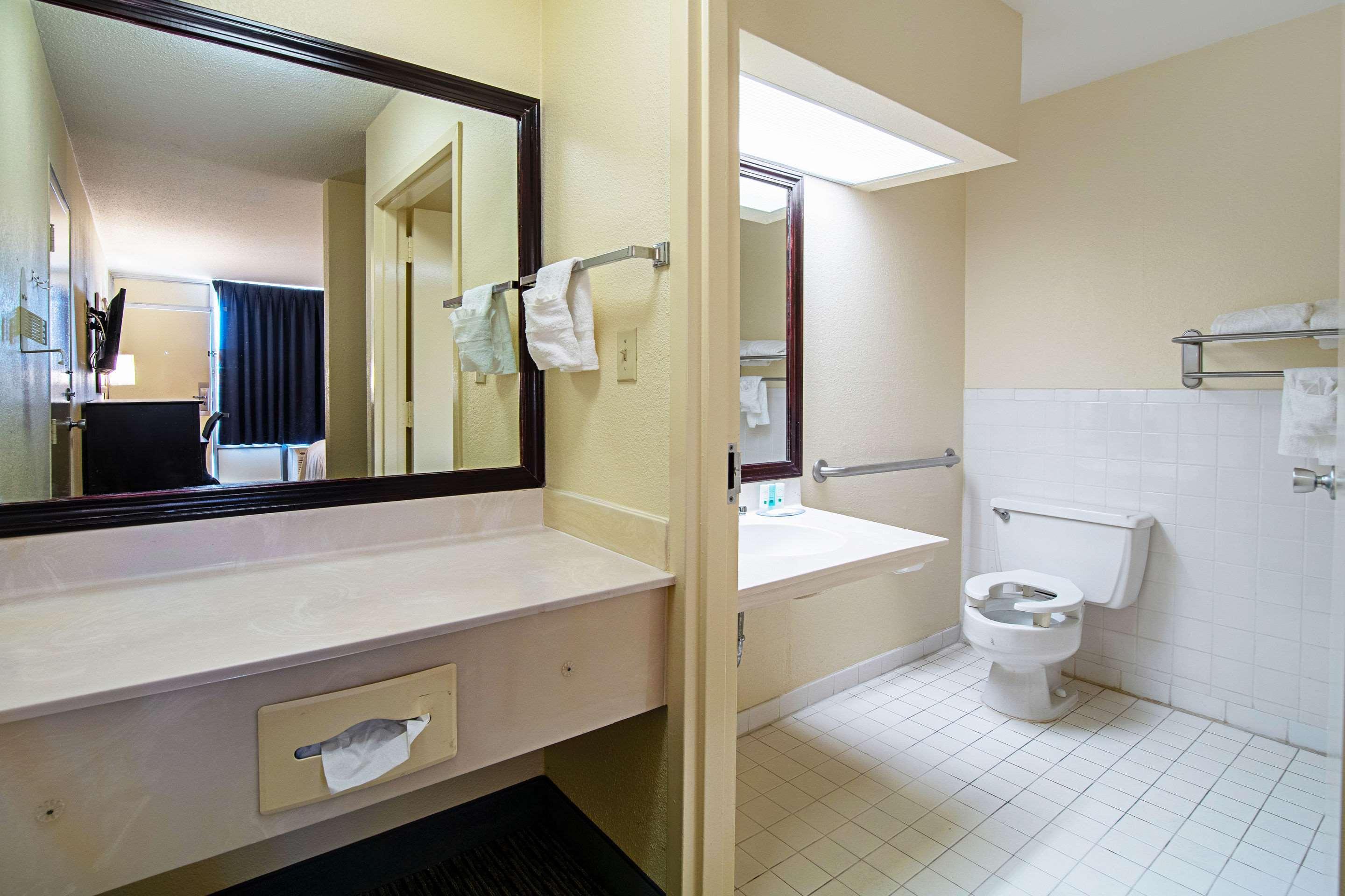 Quality Inn St George I-95 St. George Екстер'єр фото
